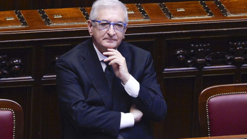 Carburanti, Foti “Allo studio del governo accise mobili e Social card”