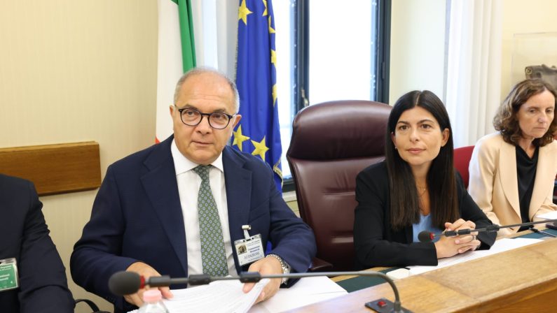 De Lucia “Cosa nostra cerca armi da guerra e droni lanciamine”