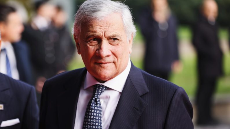 Difesa, Tajani “Sui fondi Safe decisione politica a settembre”