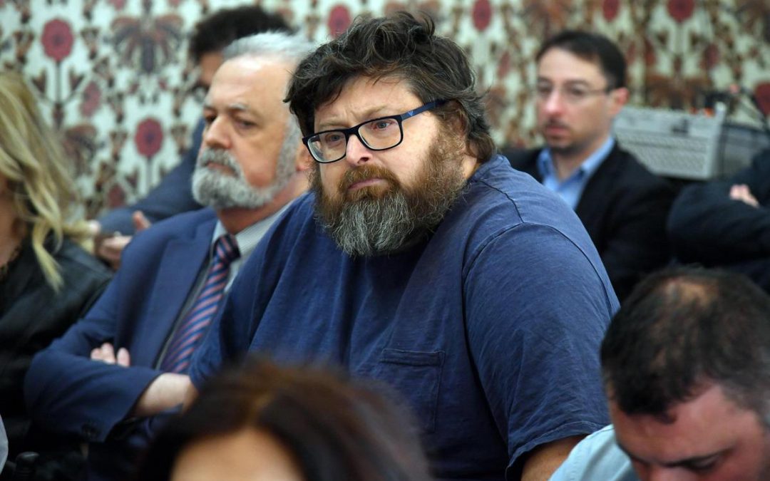 Caso Adinolfi, leader Popolo della Famiglia resta ai domiciliari: Riesame respinge istanza difesa