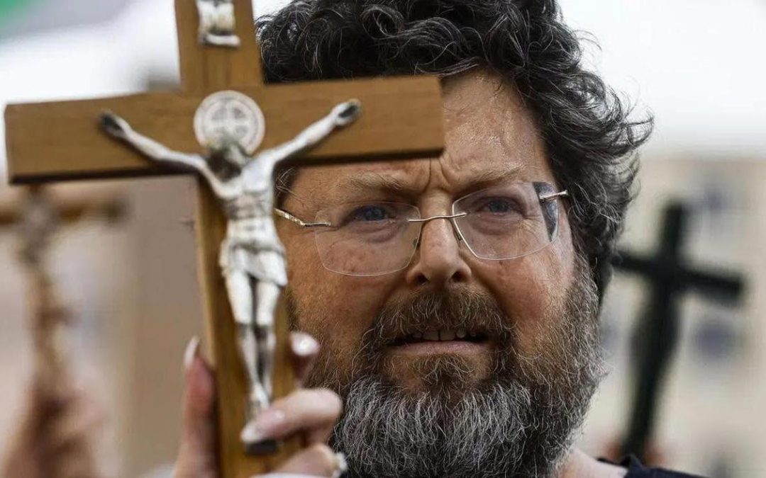 Mario Adinolfi arrestato a Roma per truffa ed evasione fiscale