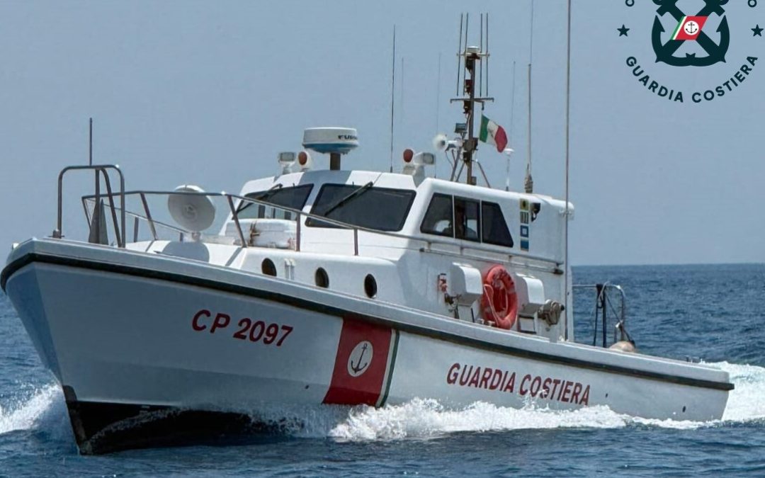 La motovedetta della Guardia costiera