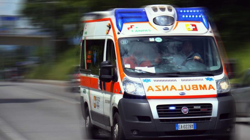 Tragedia nel Fiorentino, scontro tra scooter e autobus: morto un ragazzo di 17 anni