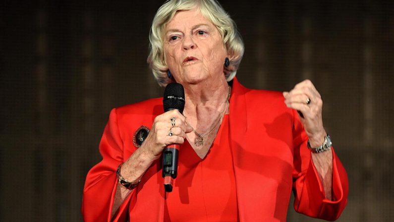 Gran Bretagna, morte Ann Widdecombe: ‘lady Brexit’ massacrata con un martello