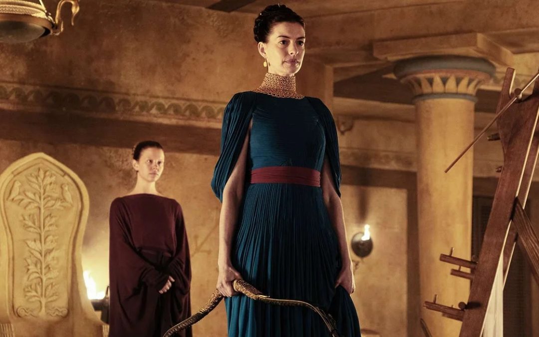 Anne Hathaway nei panni di Penelope nell'Odissea di Nolan