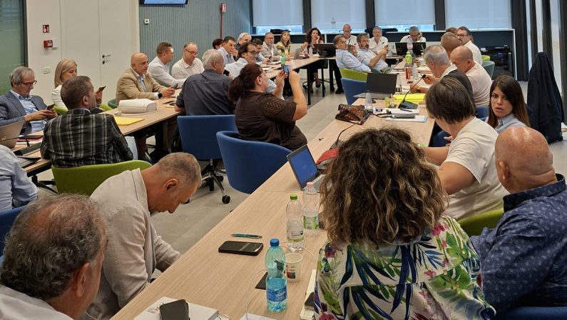 Aran, firmato il contratto del comparto Sanità per oltre 592 mila dipendenti