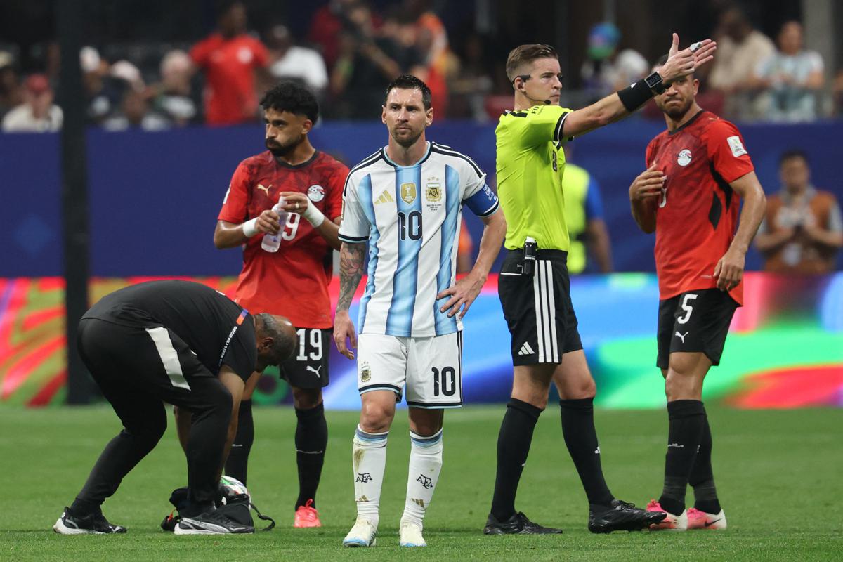 https://www.quotidianodelsud.it/wp-content/uploads/2026/07/argentina-egitto-arbitro-afp.jpeg