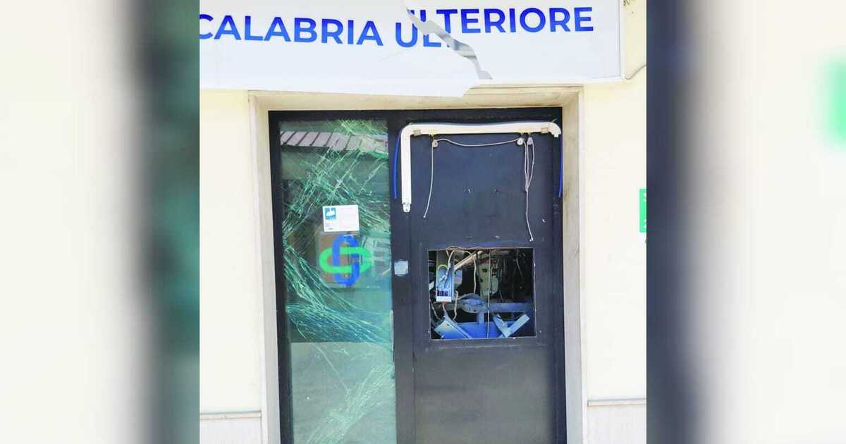 https://www.quotidianodelsud.it/wp-content/uploads/2026/07/assalto-bancomat-di-rizziconi.jpg