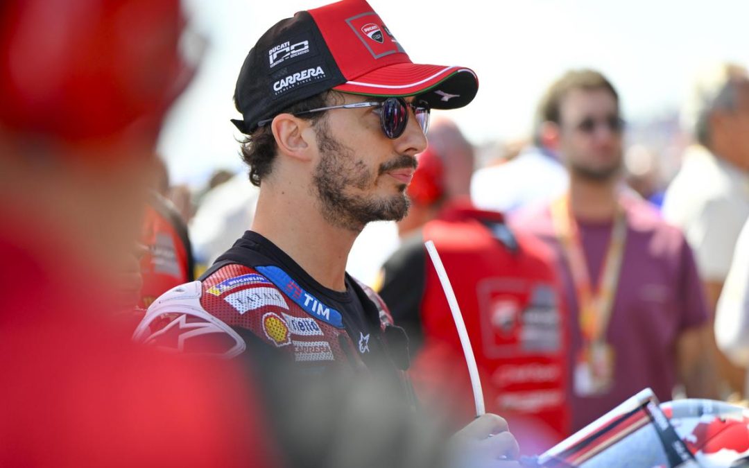 MotoGp, Bagnaia operato all’avambraccio destro, rientro previsto per il Gp di Silverstone