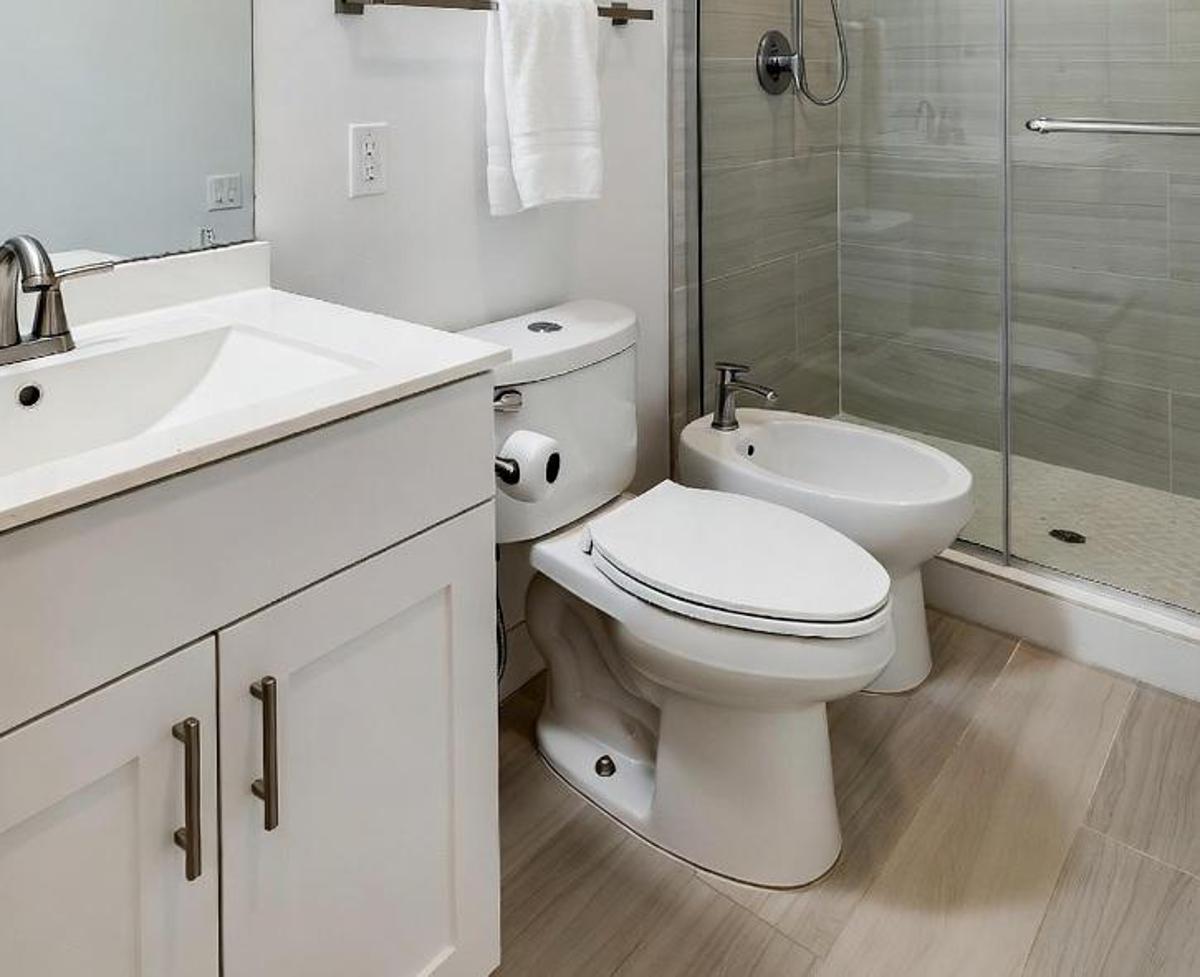 https://www.quotidianodelsud.it/wp-content/uploads/2026/07/bagno-usa-x.jpeg