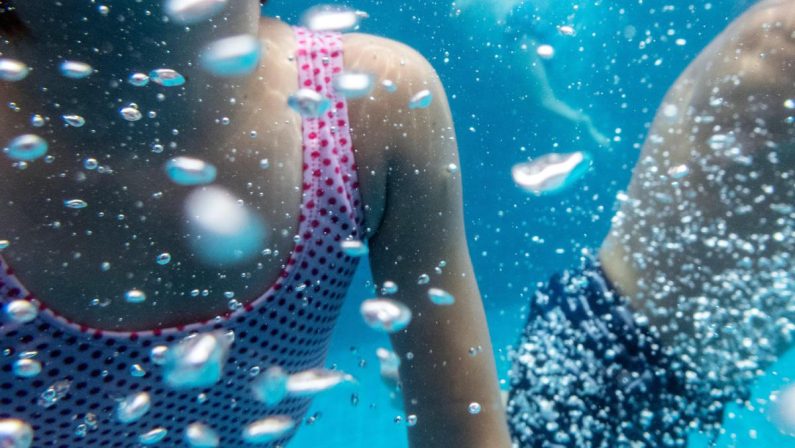 Morti in piscina, 75 vittime dal 2022 in Italia: i consigli per prevenire gli incidenti