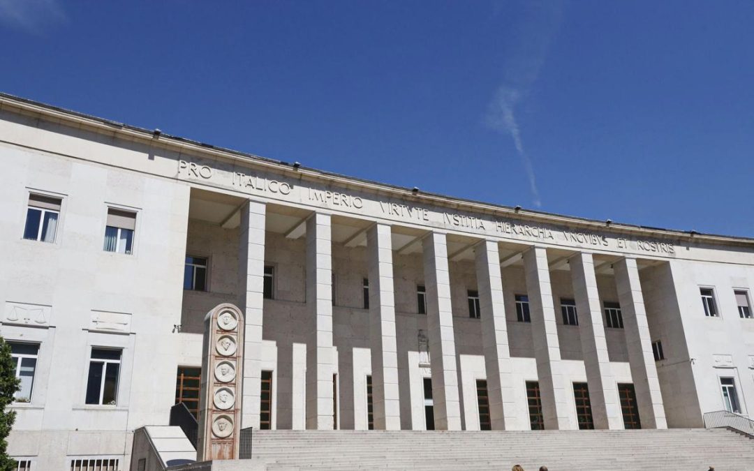 Bolzano, crollato il tetto del tribunale