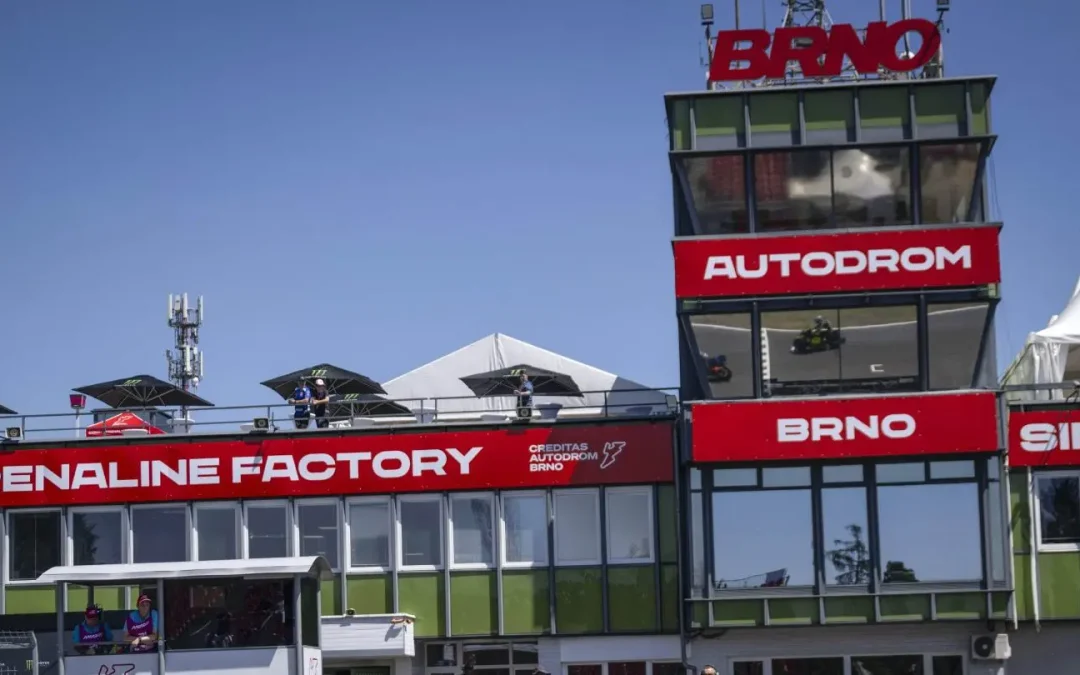Tragedia in pista all’Alpe Adria, morti due piloti in un incidente sul circuito di Brno