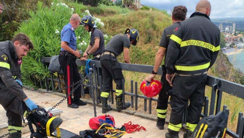 Incidente a Vibo Marina, anziana disabile cade in un burrone