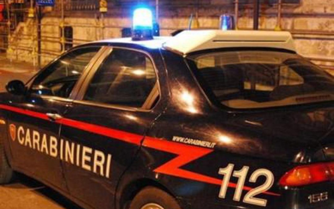 Due gemelli di 14 anni sequestrati e seviziati, banda di minorenni identificata