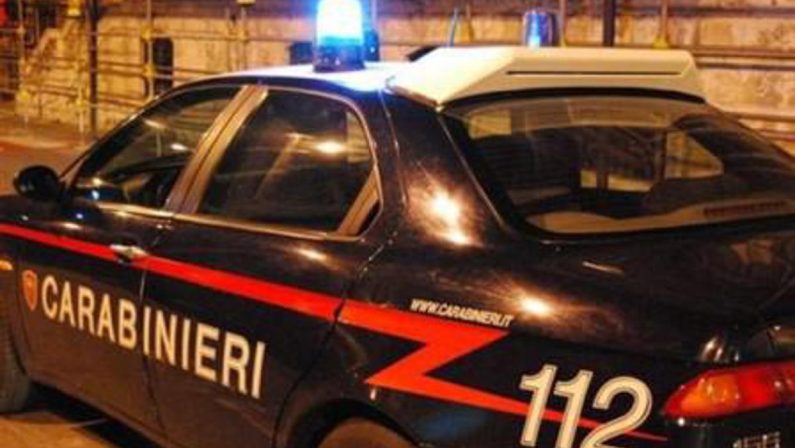 Due gemelli di 14 anni sequestrati e seviziati, banda di minorenni identificata