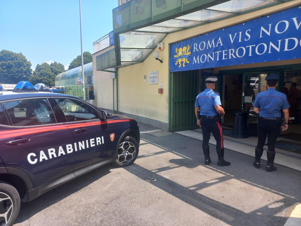 https://www.quotidianodelsud.it/wp-content/uploads/2026/07/carabinieri-piscina-monterotondo-carabinieri.jpeg