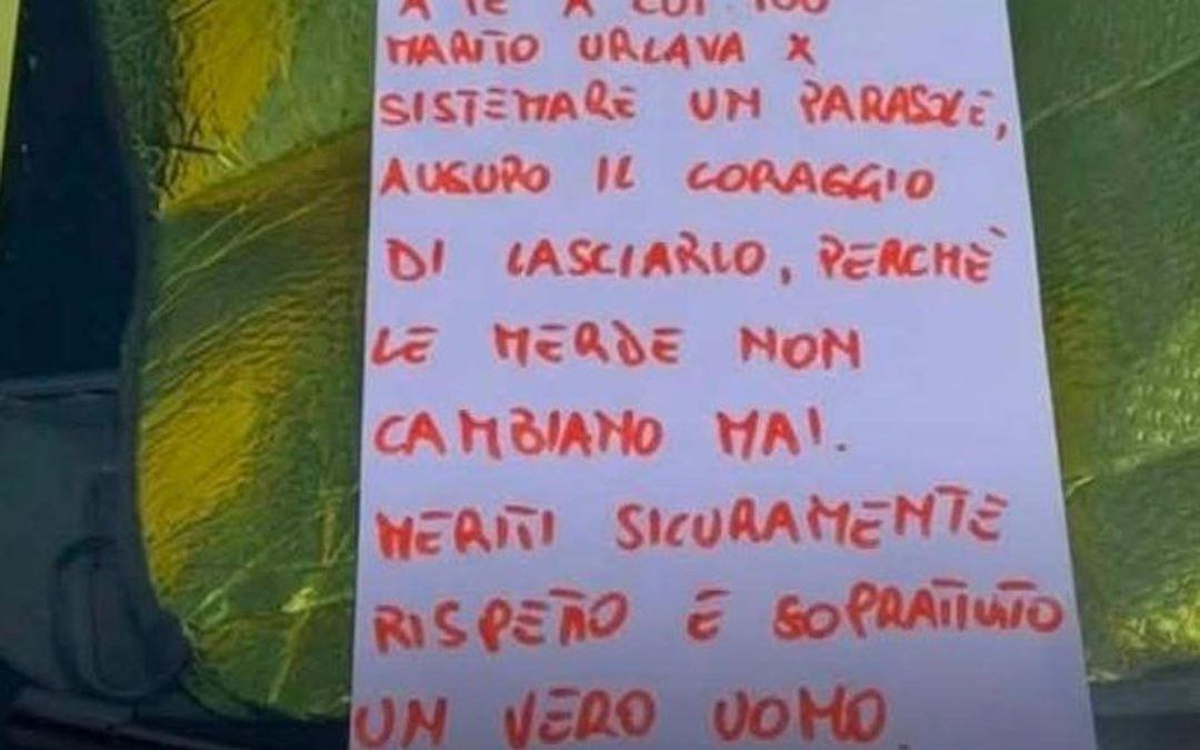 “Tuo marito urla, lascialo”: il messaggio sul parabrezza diventa un caso web
