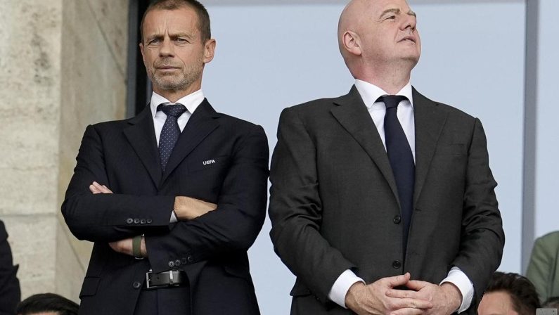 Uefa compatta: “Le 55 federazioni boicottano le competizioni Fifa finchè non ci sarà un passo indietro”
