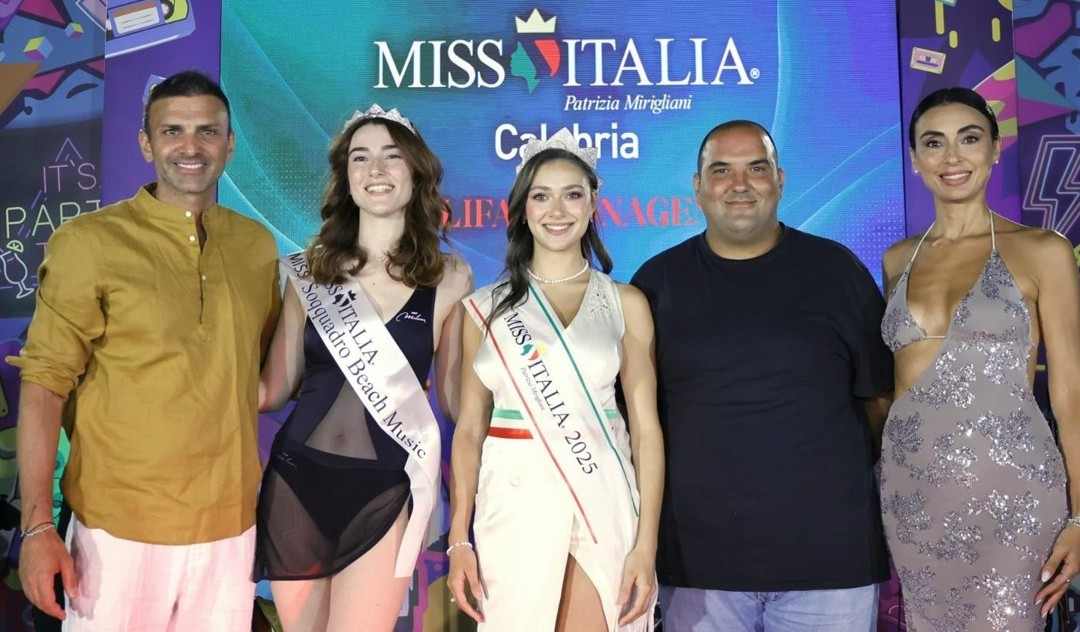 Cetraro, Miss Italia Calabria ha incoronato Miss Soqquadro Beach Music 2026