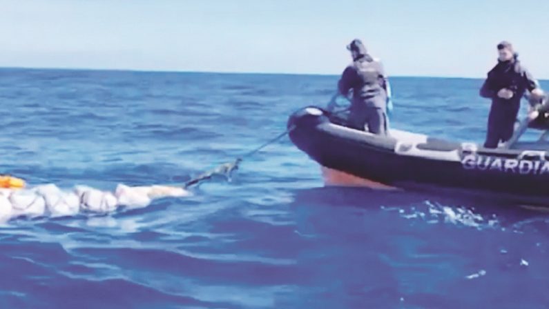 Il blitz contro gli Alvaro, l’affare della cocaina dalle celle di Siracusa al Sudamerica