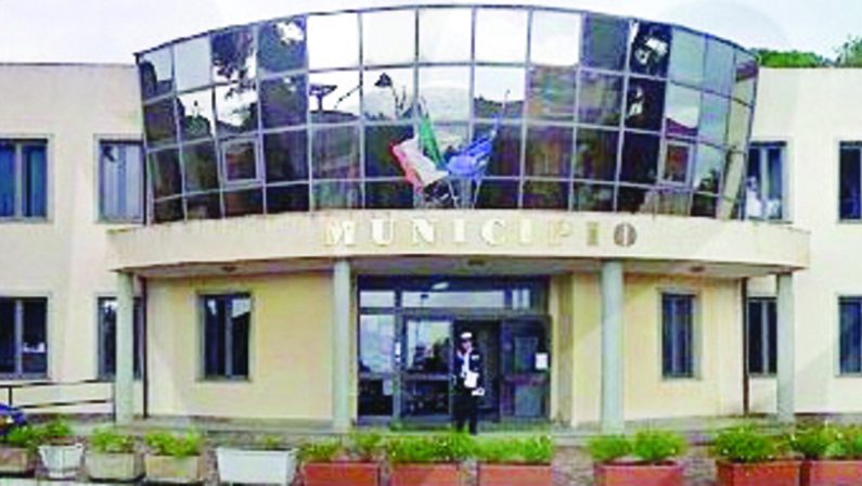 Brancaleone, rottamazione: scontro in Consiglio comunale