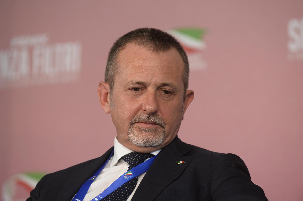 https://www.quotidianodelsud.it/wp-content/uploads/2026/07/delmastro-fotogramma.jpeg