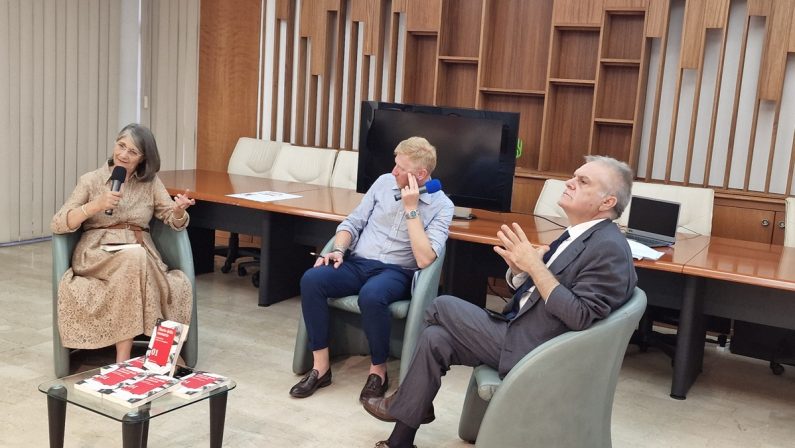 FOTO – Diari della memoria, la presentazione a Castrolibero