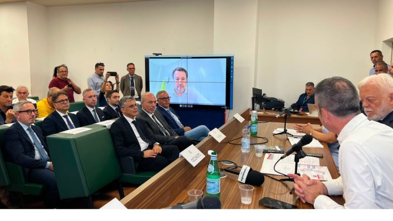 Nuova statale 106, quattro ipotesi di tracciato per collegare Catanzaro e Reggio Calabria