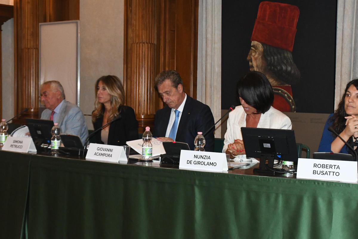 https://www.quotidianodelsud.it/wp-content/uploads/2026/07/dimensione-subacqua-tavolo-relatori-comm-20260716190608.jpeg