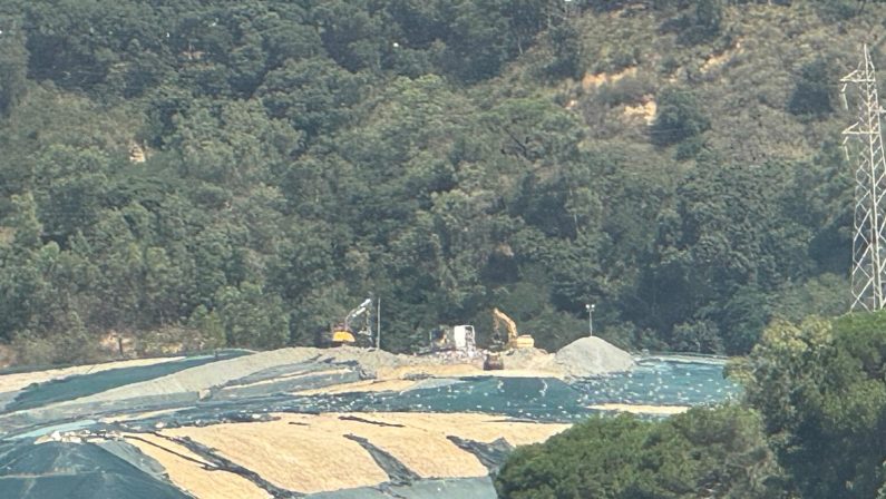 Riapre la discarica di Pianopoli con la spazzatura dalla Puglia