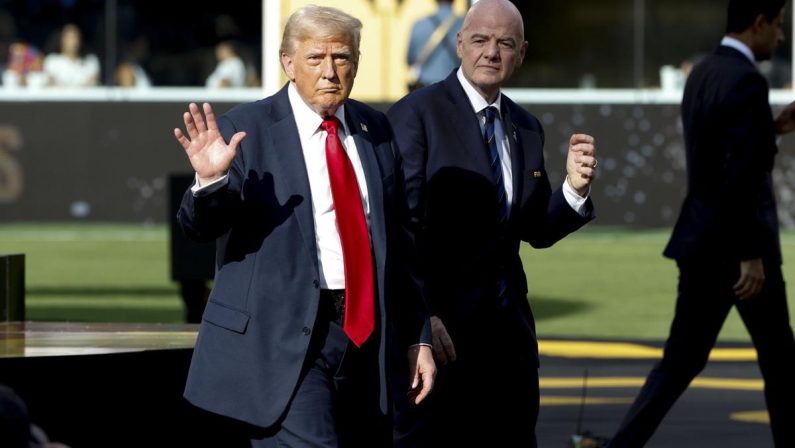 Mondiali 2026, Trump allo stadio per la finale Spagna-Argentina. Milei non c’è per scaramanzia