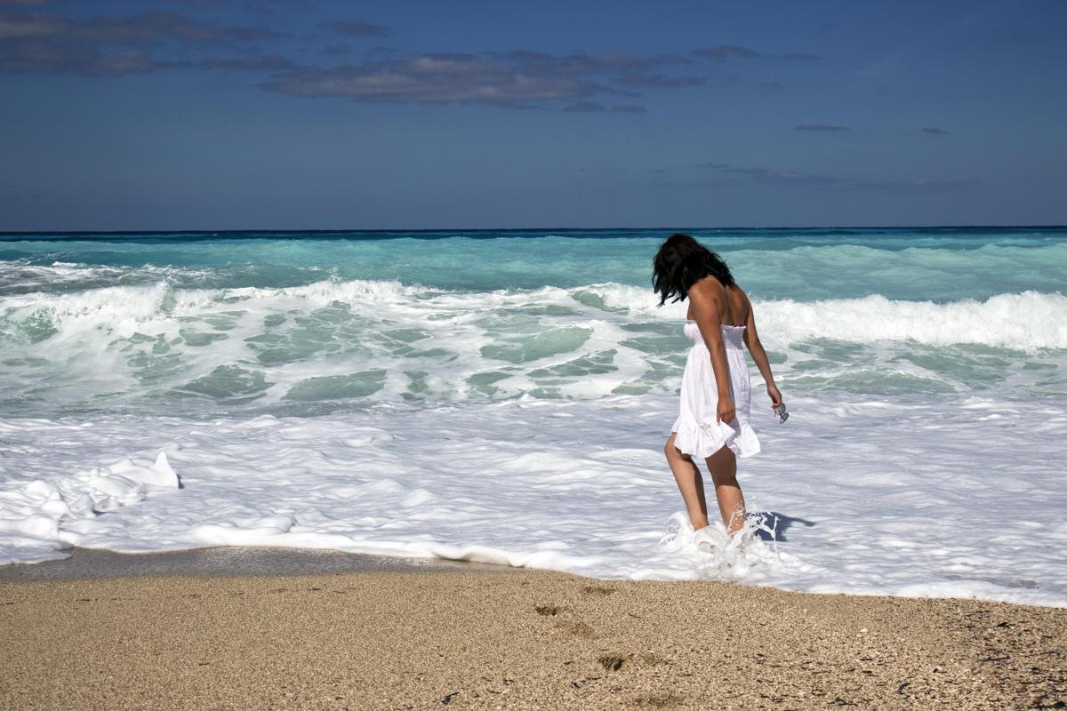 https://www.quotidianodelsud.it/wp-content/uploads/2026/07/donna-mare4-123rf-free.jpeg
