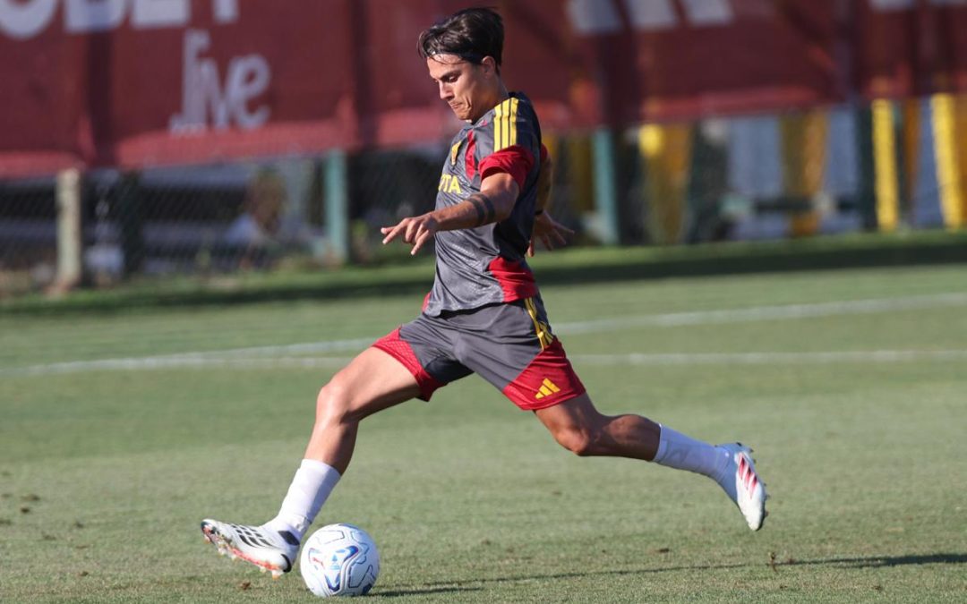 Cannes-Roma 3-3, non basta la doppietta di Dybala e il gol di Malen, espulso Wesley