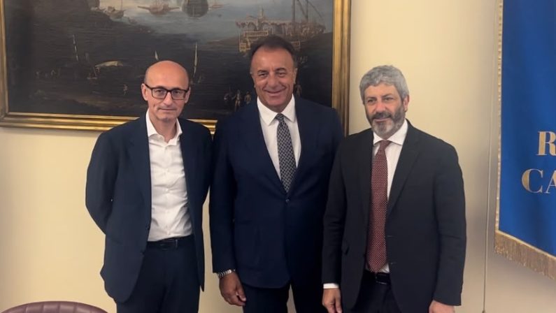 EAV, Fico e Casillo “Investimenti per 600 milioni e 160 nuovi treni”