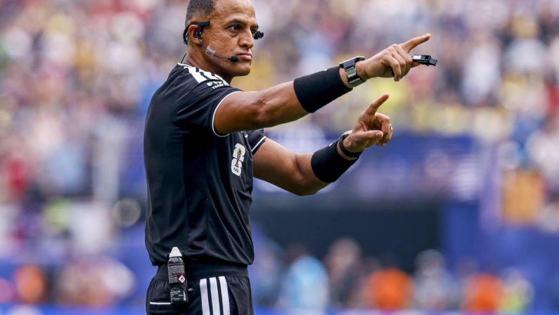Argentina, ancora accuse dall’Inghilterra: “Scelto arbitro preferito di Messi”