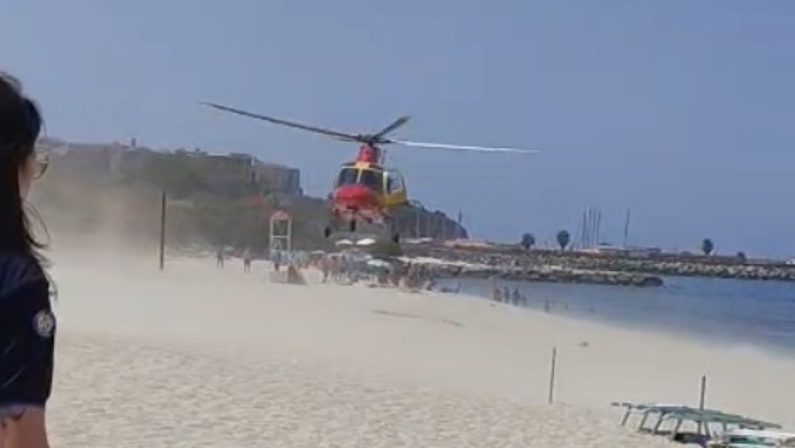 Tragedia in spiaggia a Parghelia, morto un turista a causa di un malore