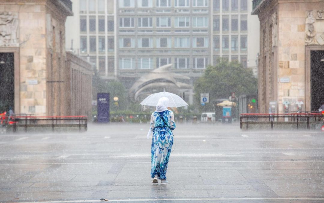 Caldo allenta la morsa al Nord tra grandine e temporali, ancora afa al Centro-Sud: le previsioni