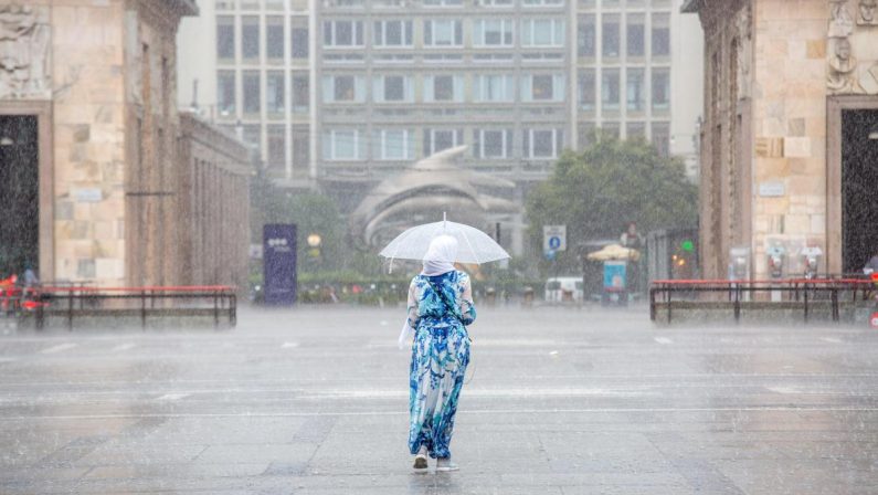 Caldo allenta la morsa al Nord tra grandine e temporali, ancora afa al Centro-Sud: le previsioni