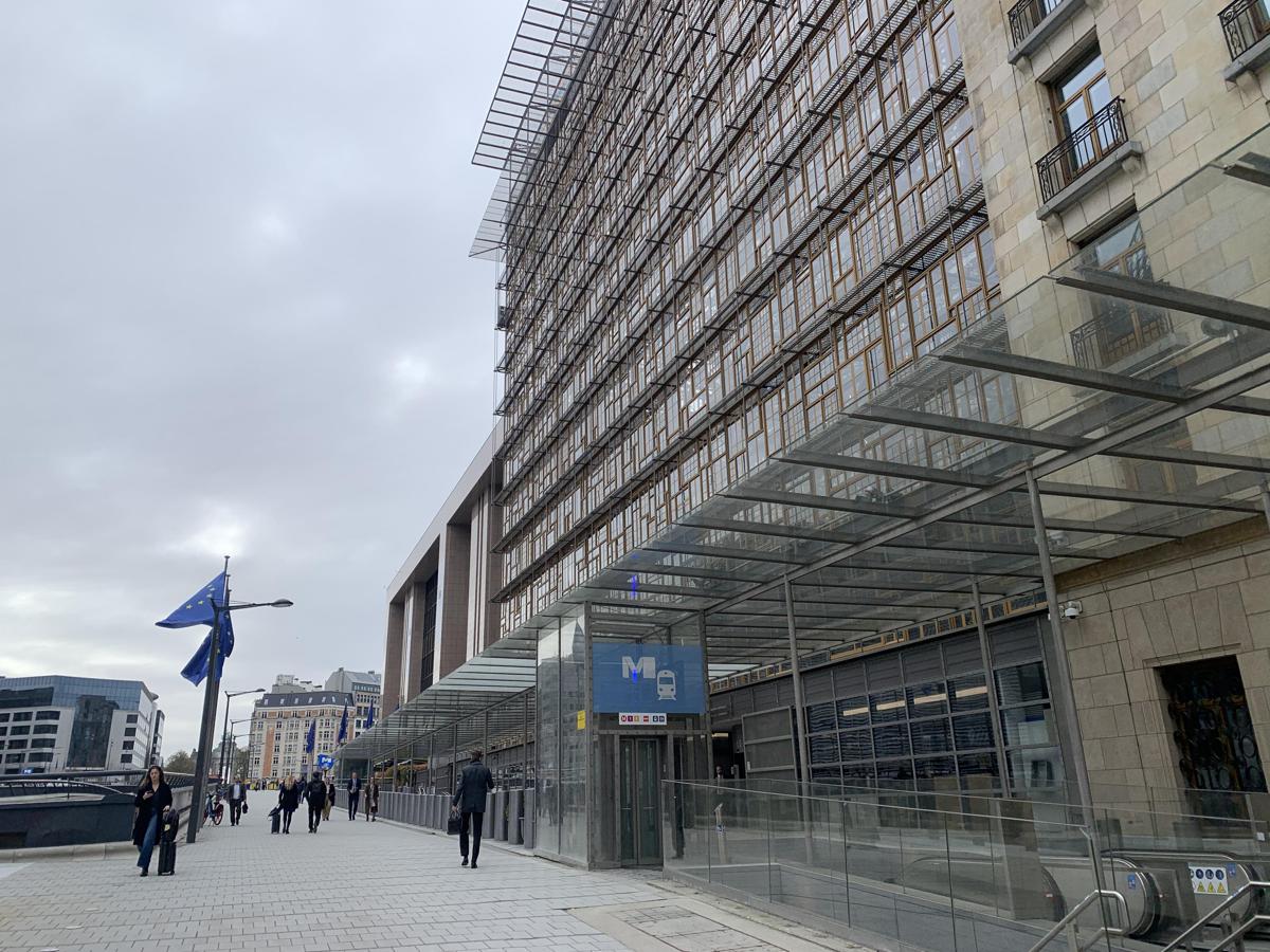 https://www.quotidianodelsud.it/wp-content/uploads/2026/07/europa-building-e-justus-lipsius.jpeg