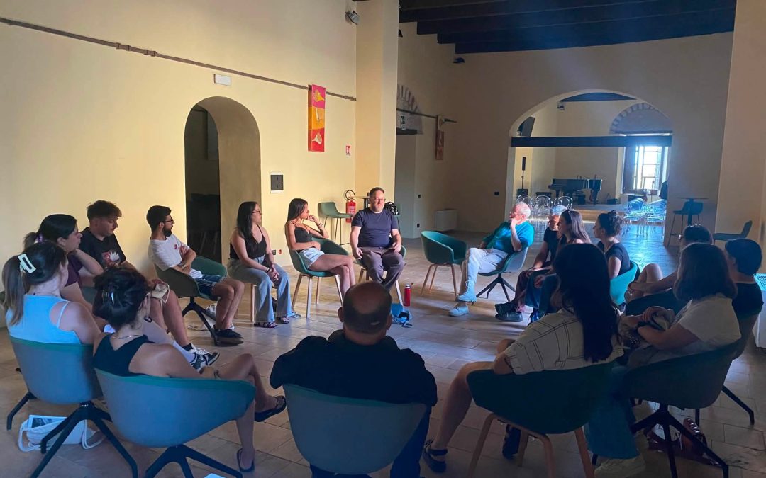 UNICAL VOICE – Focus e cantieri, i linguaggi dello spettacolo nel borgo di Cerisano