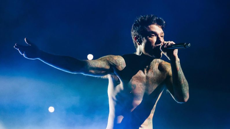 Fedez ricoverato, possibili dimissioni entro sera