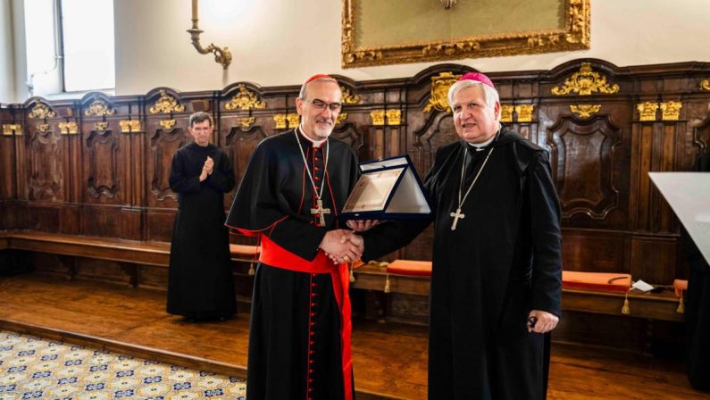 Il cardinale Pizzaballa riceve il premio Pacis Nuntius 2026 a Montecassino