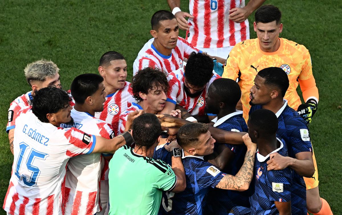 https://www.quotidianodelsud.it/wp-content/uploads/2026/07/francia-paraguay-rissa-afp.jpeg