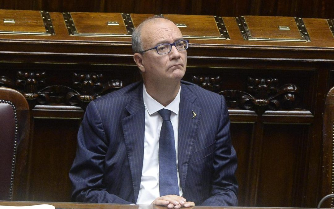 Valditara su striscione Cesena: “‘Italia agli italiani’ è affermazione condivisibile”