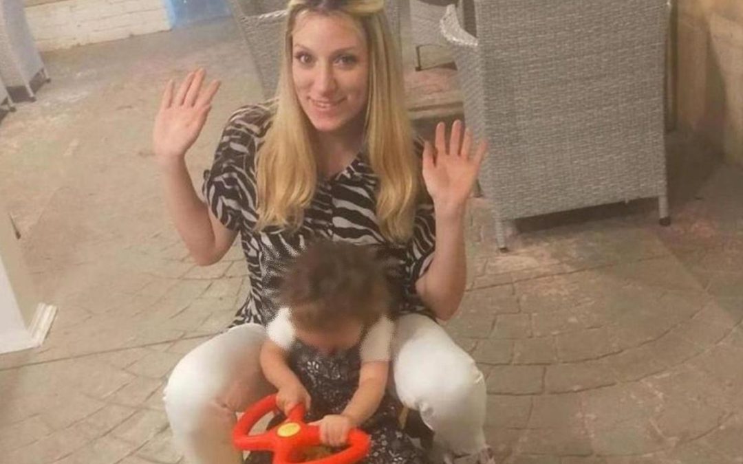Egitto, Nessy Guerra portata in caserma e rilasciata: “Ora sanno dove vivo, temo mi arrestino”