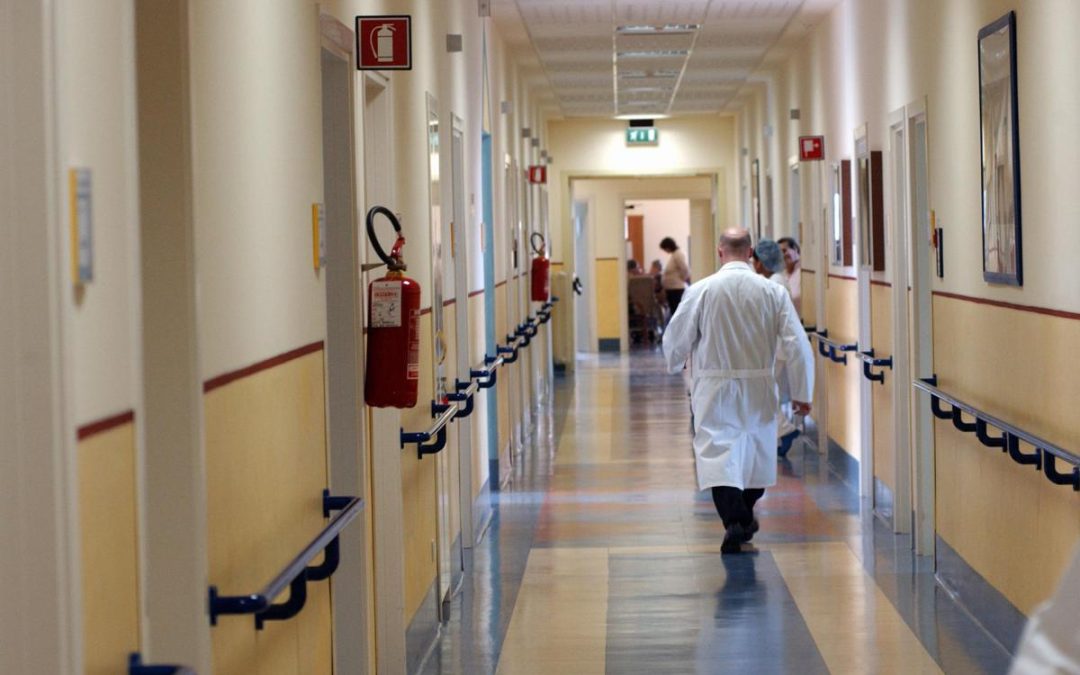Asilo Tropea, bimbi ricoverati in buone condizioni: infezione per diversi batteri, l’ipotesi