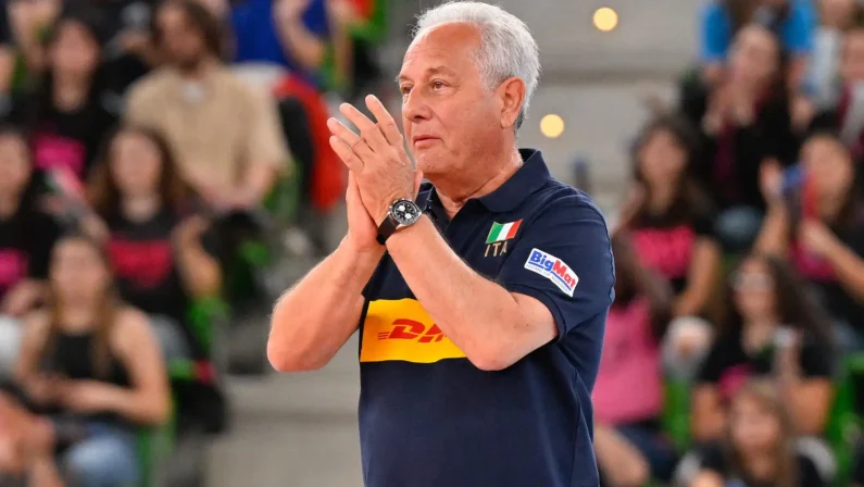 Volley, le azzurre pronte alle Vnl Finals. Velasco: “Contro l’Olanda sfida difficile”