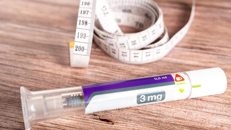 Grasso da cadaveri per rimodellare il corpo: il nuovo trend che spopola dopo l’effetto Ozempic