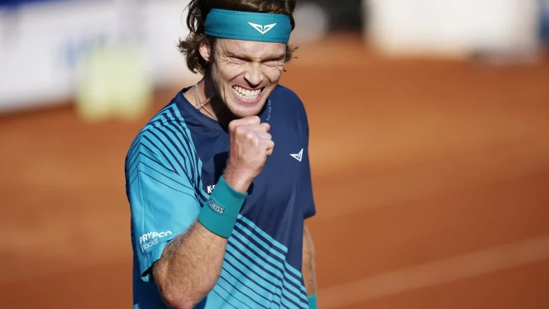 Tennis, Rublev batte Darderi in finale e conquista l’Atp di Bastad